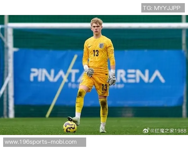 曼联成功签下德比郡16岁门将查理哈迪开启新篇章